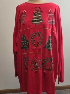 Victoria Jones Woman Red Festive Embellished Crewneck Sweater